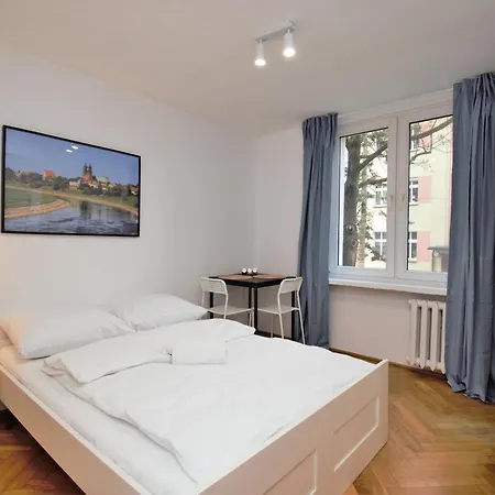 Homestay Roomspoznan Po - Kazimierza Wiekiego - 24h Self Check-in *